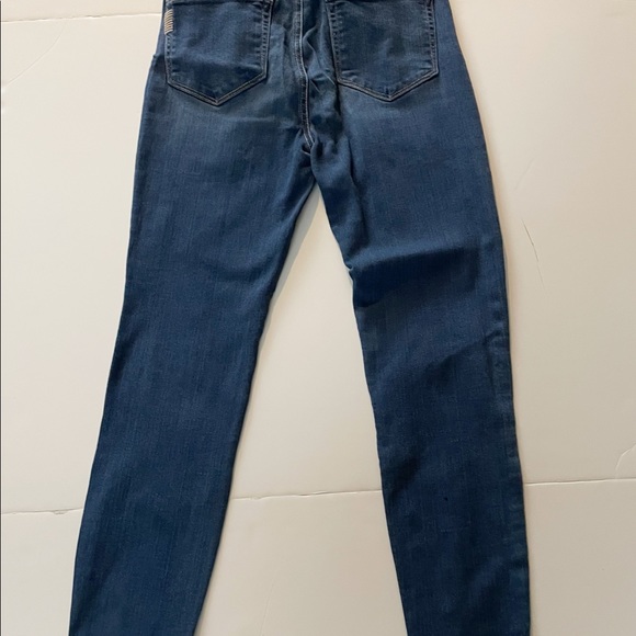 Paige Jeans. - Picture 2 of 5